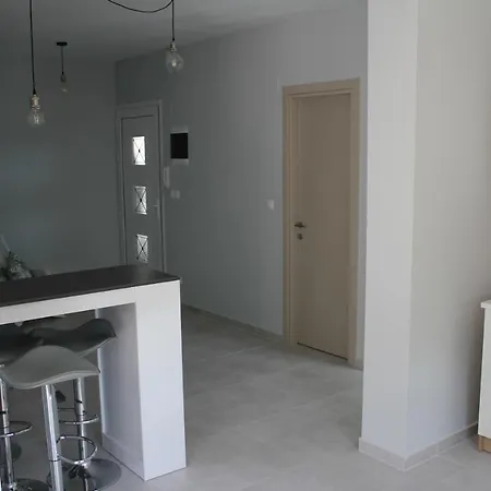 Lefkas Sunset Luxury Appartments شقة *